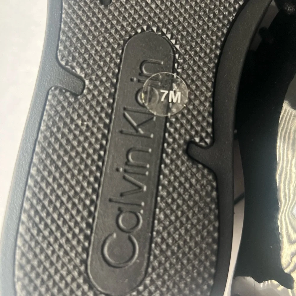 Calvin Klein Glossy Black‎ Oxfords Dress Shoes, Size 7, NWOT